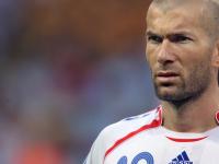 开云体育入口-东契奇爆发之夜，广东队关键战突围公牛，双线战场上的英雄史诗