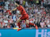 开云体育下载-克罗地亚球员飞奔射门，实力突出取胜