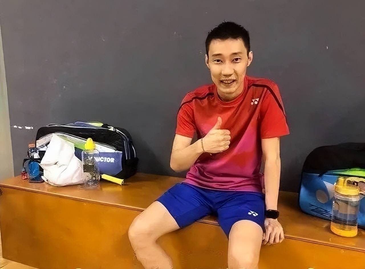 泰国羽毛球队强势马来西亚羽毛球队,李宗伟制霸全场的简单介绍 泰国羽毛球队强势马来西亚羽毛球队,李宗伟制霸全场的简单介绍