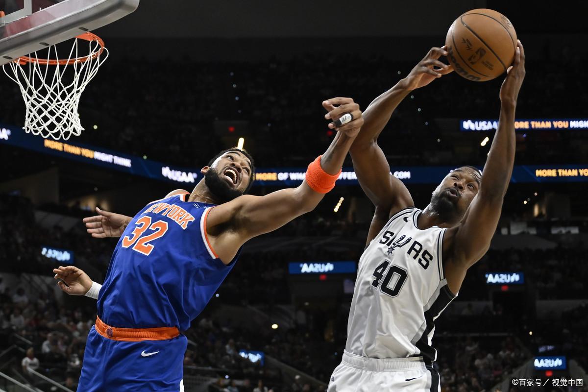 爵士主场击败马刺,米切尔砍下34分 爵士主场击败马刺,米切尔砍下34分