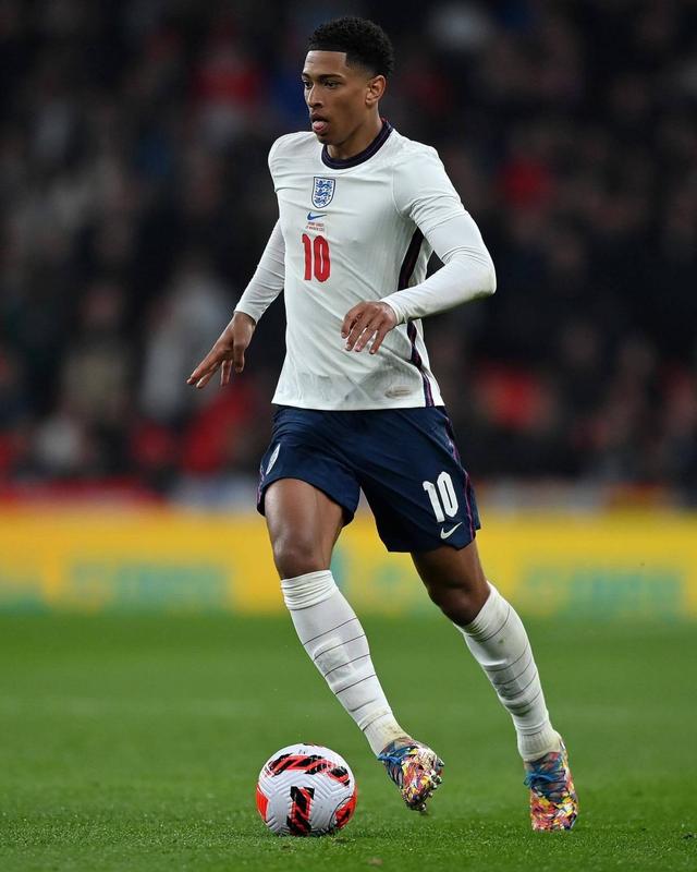 科特迪瓦女足成功晋级，力争冠军